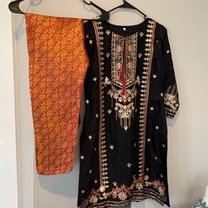 Pakistani Indian suit